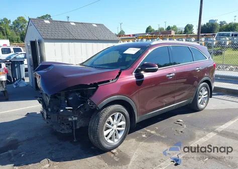 2018 Kia Sorento Lx/L z USA, uszkodzony, nr VIN 5XYPG4A37JG407013